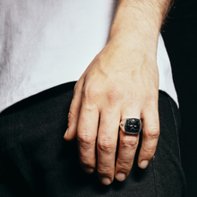 Load image into Gallery viewer, TYPAR x ONYX SKULL TAG Silver