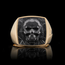 Lade das Bild in den Galerie-Viewer, TYPAR x ONYX SKULL TAG Gold