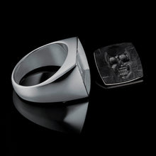 Load image into Gallery viewer, TYPAR x ONYX SKULL TAG Silver