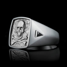 Load image into Gallery viewer, TYPAR x CROSSBONE SKULL TAG Silver
